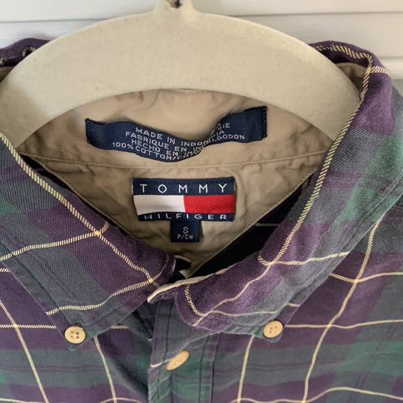 Tommy Hilfiger Button Down - Picture 2 of 4